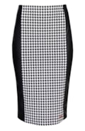 le2001213-black-white-3