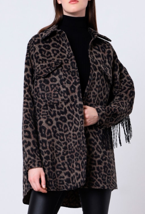 Camiseiro com estampado animal e franjas