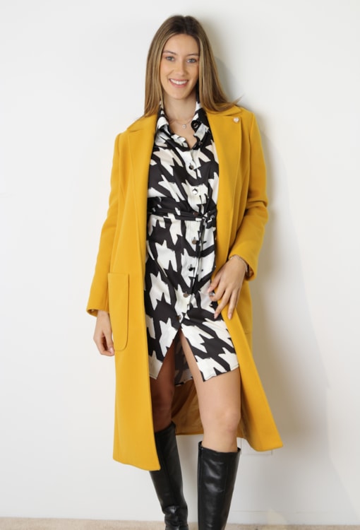 Casaco alongado com cinto