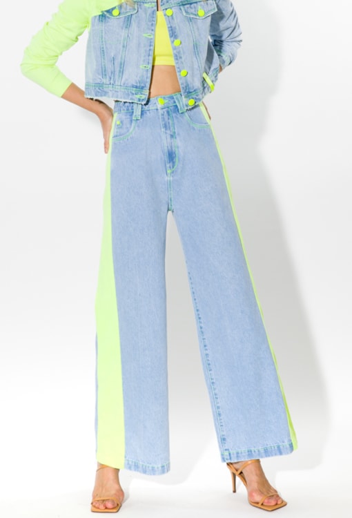 Calças wide leg com contraste neon