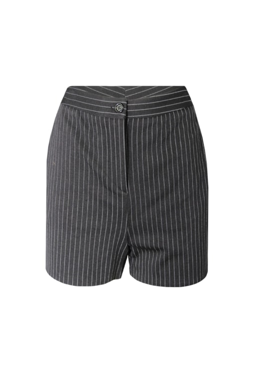 Calções com risca diplomática