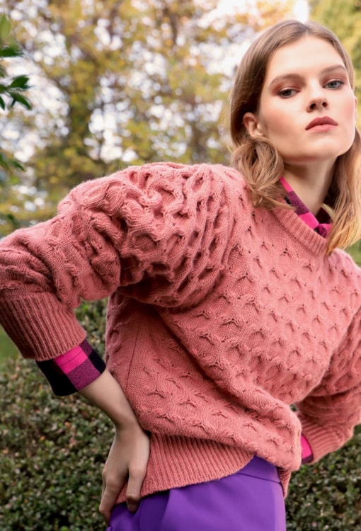 Camisola de malha com torcidos