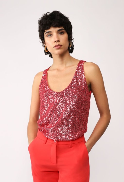 Top com lantejoulas